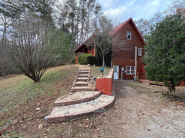 360 Johnson Cove Road, Copperhill, TN 37317