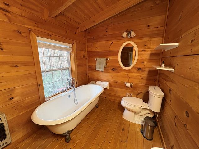 360 Johnson Cove Road, Copperhill, TN 37317