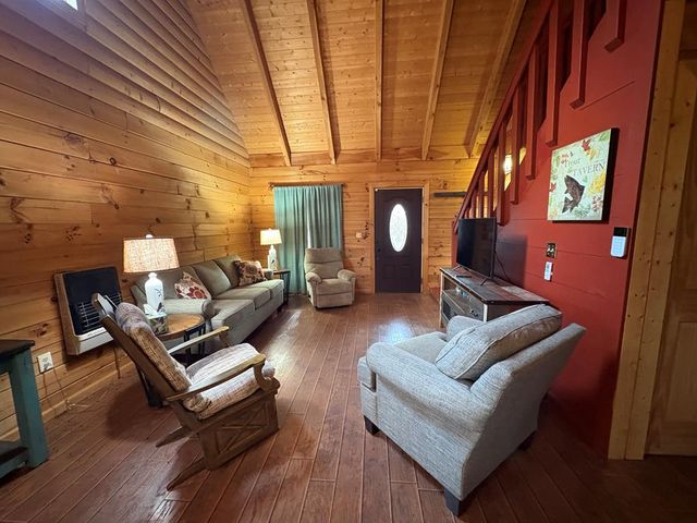 360 Johnson Cove Road, Copperhill, TN 37317