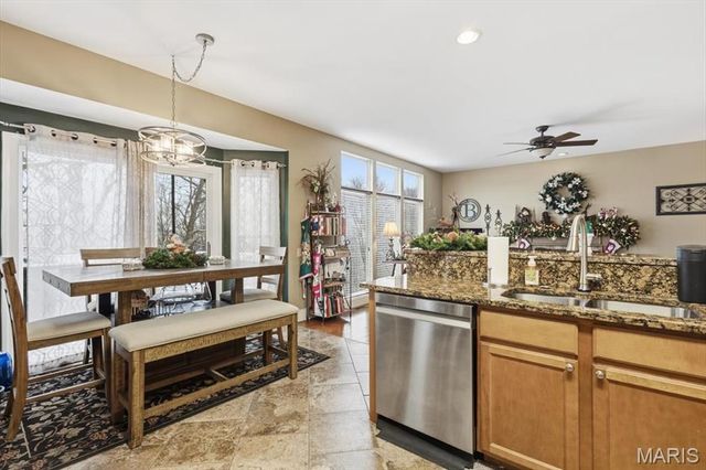 679 Vista Hills Court, Eureka, MO 63025