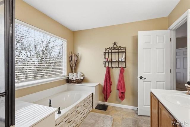 679 Vista Hills Court, Eureka, MO 63025