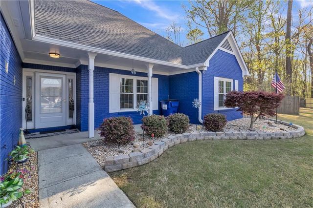 6 Springcrest Trail, Lawrenceville, GA 30046