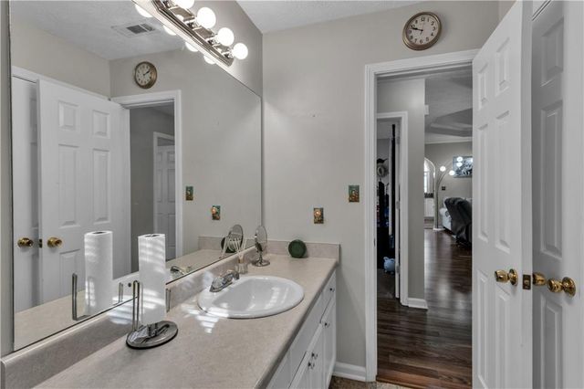 6 Springcrest Trail, Lawrenceville, GA 30046