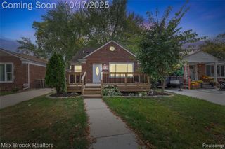 13651 Elgin Street, Oak Park, MI 48237