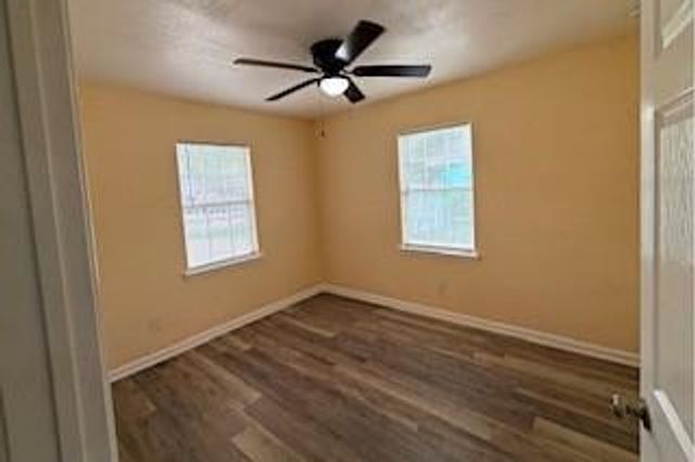 310 W Houston Avenue, Pasadena, TX 77502