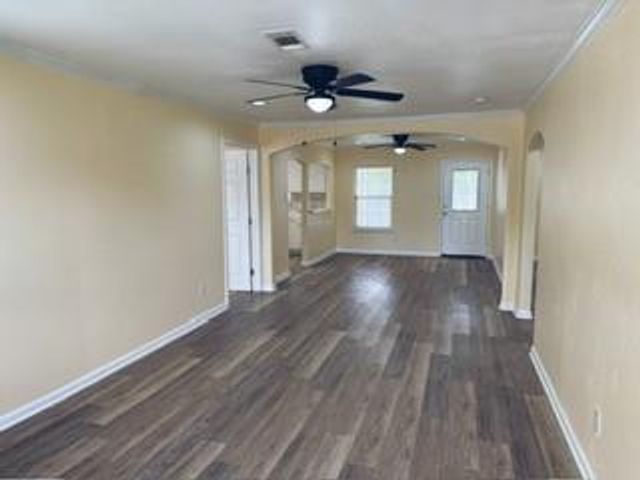 310 W Houston Avenue, Pasadena, TX 77502