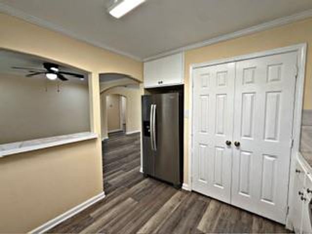 310 W Houston Avenue, Pasadena, TX 77502