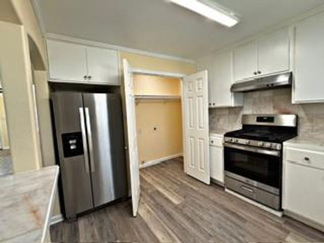 310 W Houston Avenue, Pasadena, TX 77502