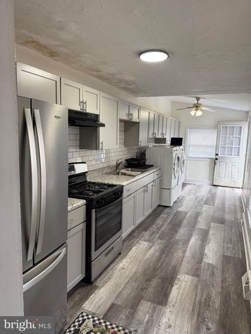 837 LOCUST ST, Reading, PA 19604