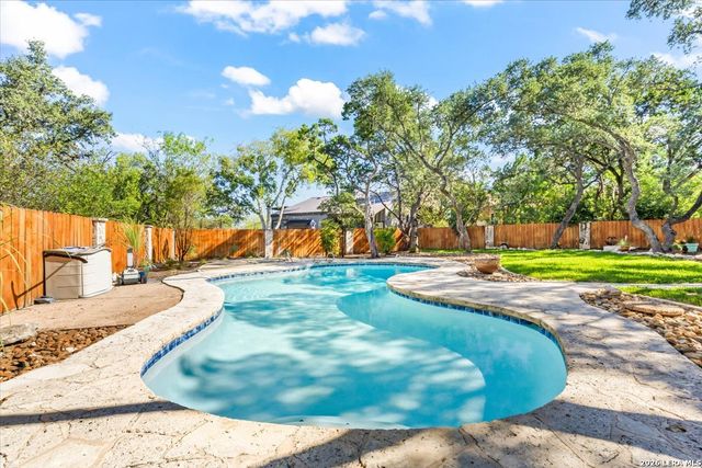 16823 Marlhead, Helotes, TX 78023