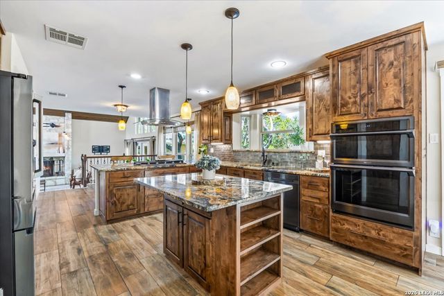 16823 Marlhead, Helotes, TX 78023