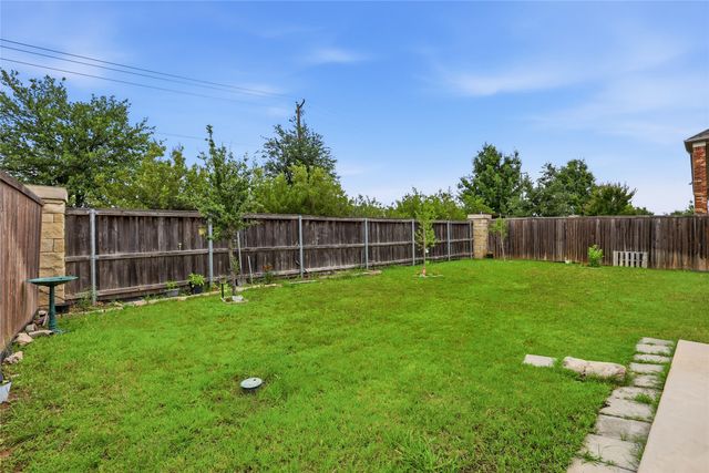 300 Daylily Drive, Wylie, TX 75098