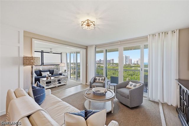 5501 Heron Point DR 602, Naples, FL 34108