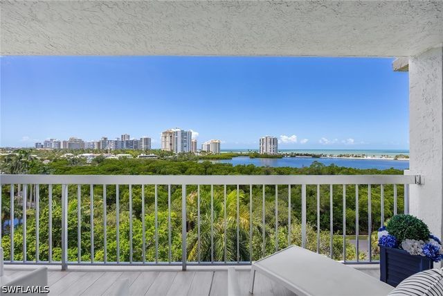 5501 Heron Point DR 602, Naples, FL 34108