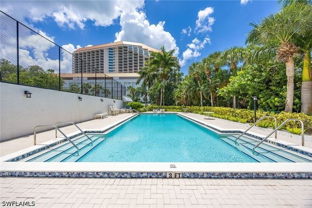5501 Heron Point DR 602, Naples, FL 34108