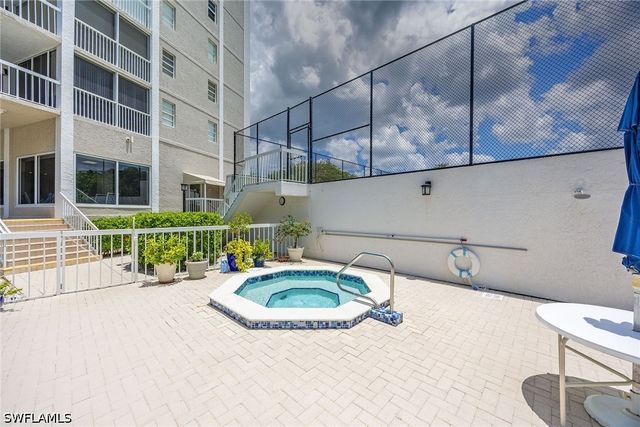 5501 Heron Point DR 602, Naples, FL 34108