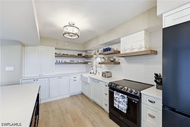 5501 Heron Point DR 602, Naples, FL 34108
