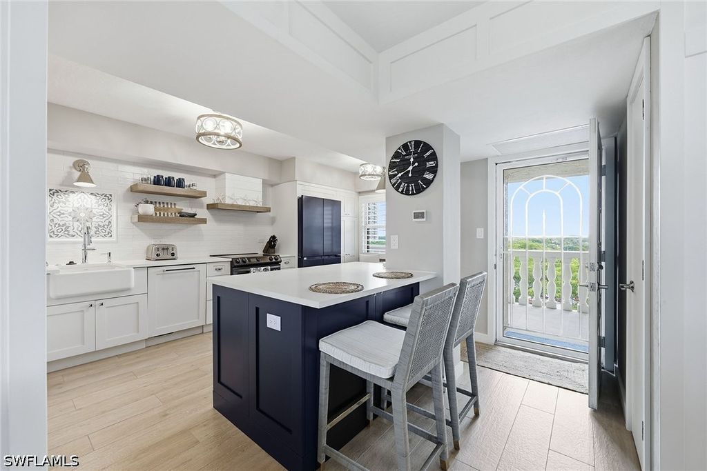 5501 Heron Point DR 602, Naples, FL 34108