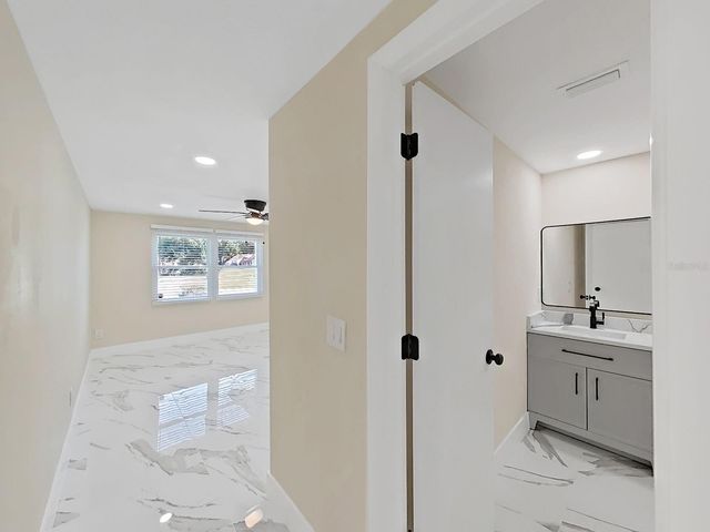 7218 LUNITA COURT, Tampa, FL 33625