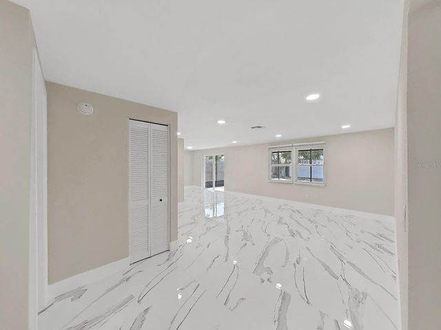 7218 LUNITA COURT, Tampa, FL 33625