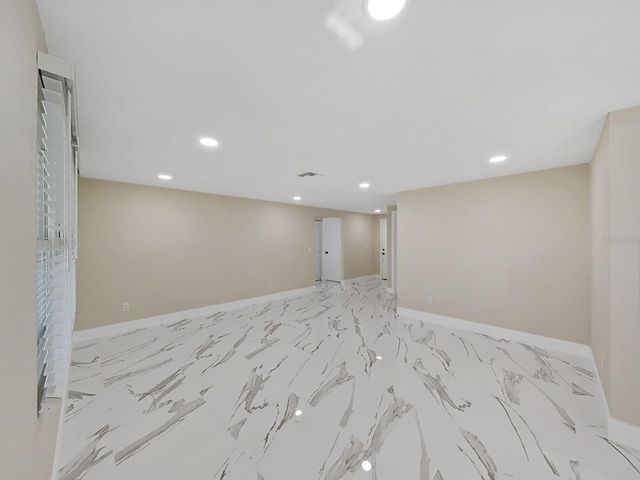 7218 LUNITA COURT, Tampa, FL 33625