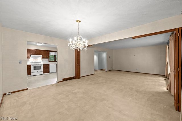 7833 Valley Villas Drive, Parma, OH 44130