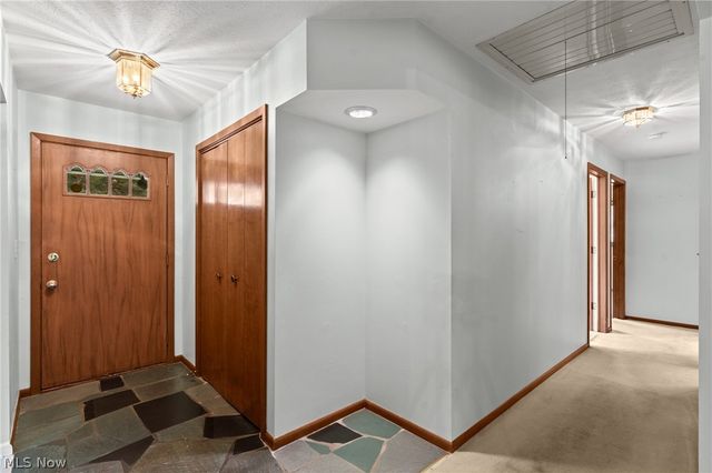 7833 Valley Villas Drive, Parma, OH 44130