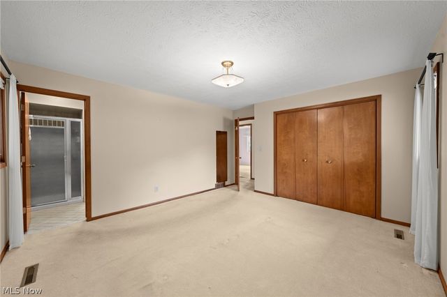 7833 Valley Villas Drive, Parma, OH 44130
