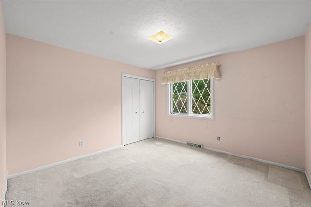 7833 Valley Villas Drive, Parma, OH 44130