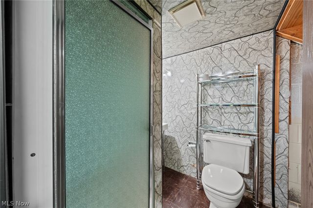 7833 Valley Villas Drive, Parma, OH 44130