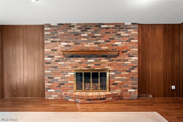 7833 Valley Villas Drive, Parma, OH 44130