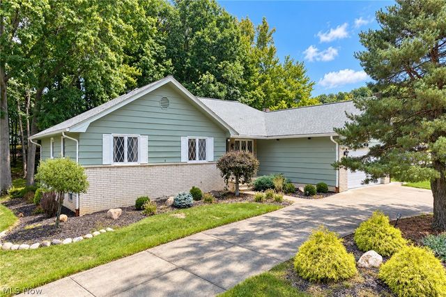 7833 Valley Villas Drive, Parma, OH 44130