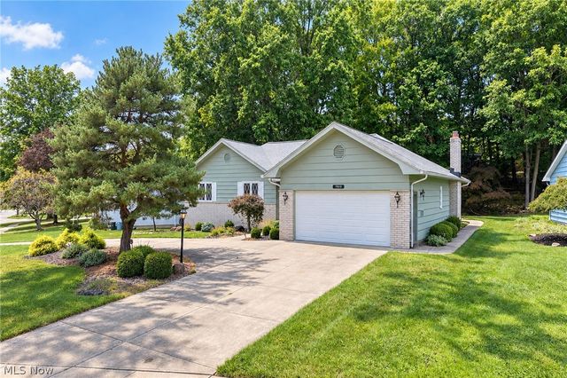 7833 Valley Villas Drive, Parma, OH 44130