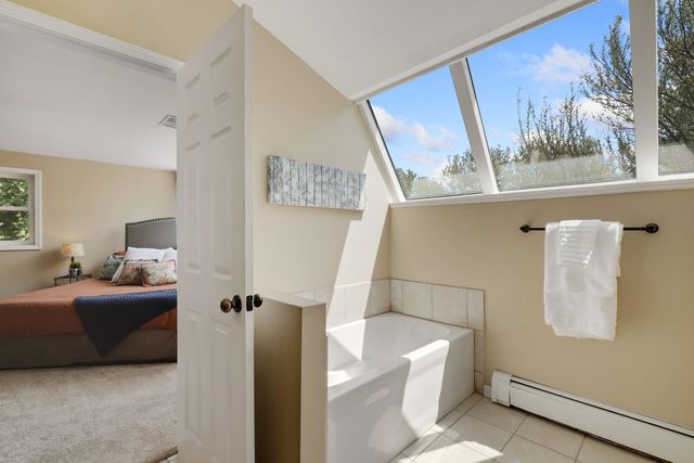 1010 S Summit Street, Barrington, IL 60010