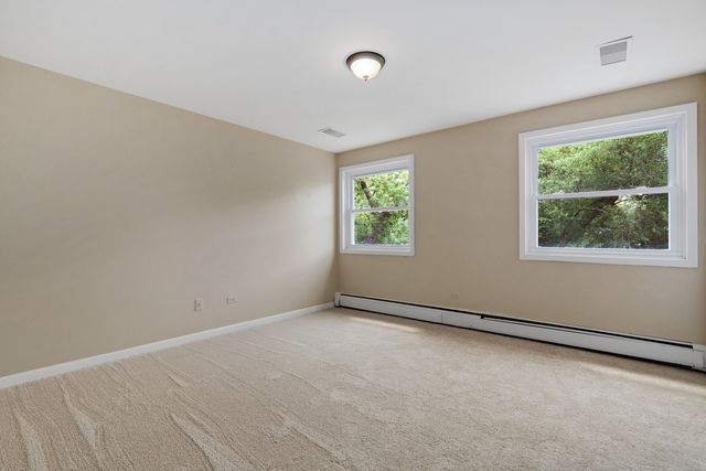 1010 S Summit Street, Barrington, IL 60010