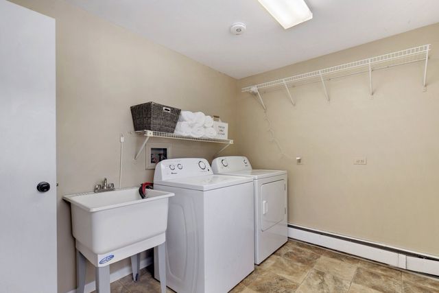 1010 S Summit Street, Barrington, IL 60010