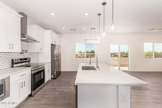 10599 E KRISTEN Lane, San Tan Valley, AZ 85143