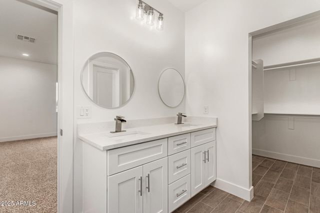 10599 E KRISTEN Lane, San Tan Valley, AZ 85143