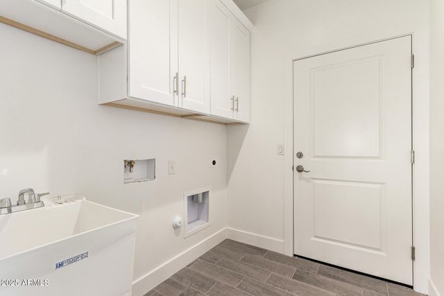 10599 E KRISTEN Lane, San Tan Valley, AZ 85143