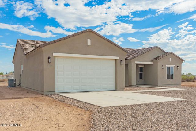 10599 E KRISTEN Lane, San Tan Valley, AZ 85143