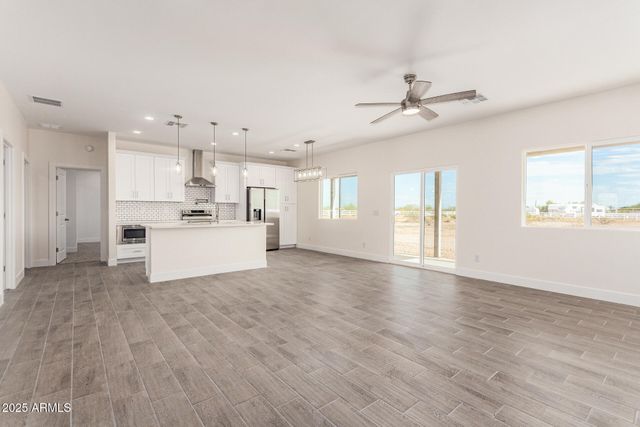 10599 E KRISTEN Lane, San Tan Valley, AZ 85143