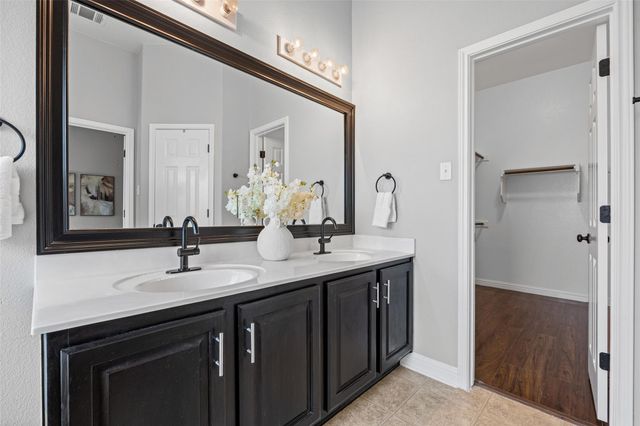 10004 Crater Lake PASS, Austin, TX 78747