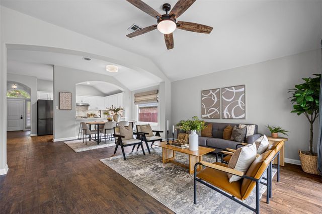 10004 Crater Lake PASS, Austin, TX 78747