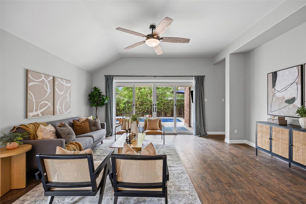 10004 Crater Lake PASS, Austin, TX 78747