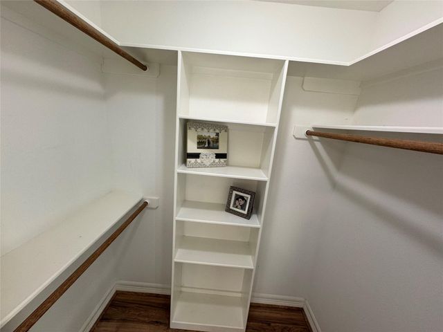 534 Oakdale Drive, Huntsville, TX 77320