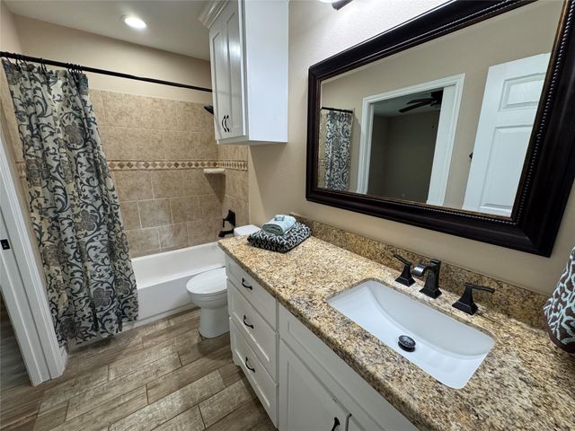 534 Oakdale Drive, Huntsville, TX 77320