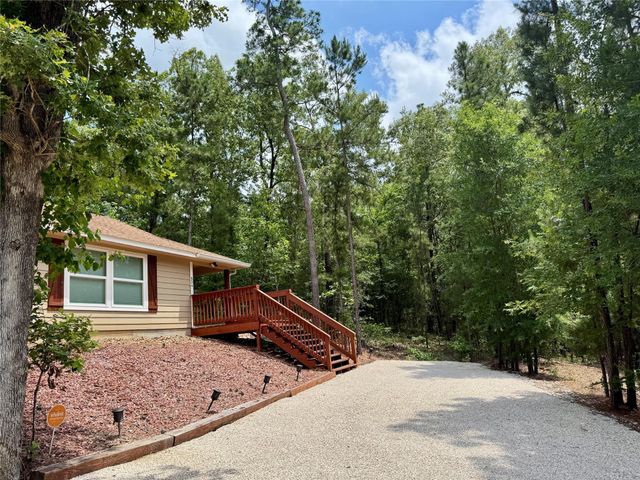 534 Oakdale Drive, Huntsville, TX 77320