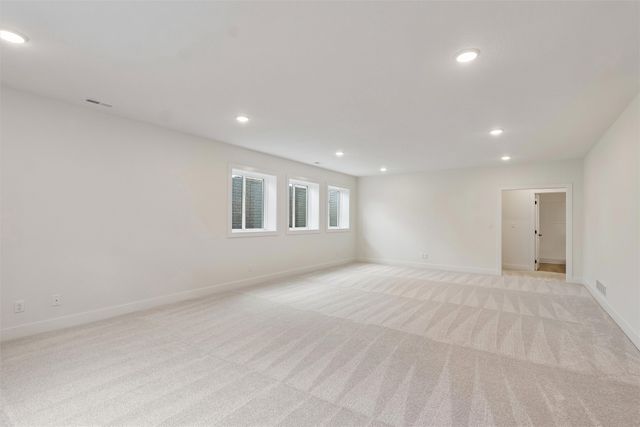 1809 NE Pine Lake Circle, Ankeny, IA 50021