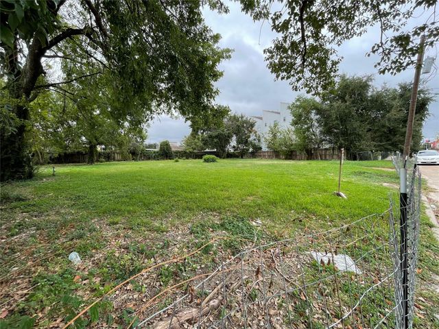 2106 Tuam Street, Houston, TX 77004