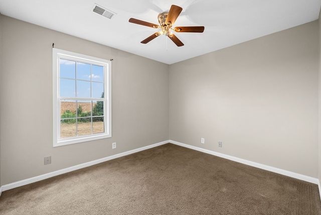 213 Bob White Trail, Oak Grove, KY 42262